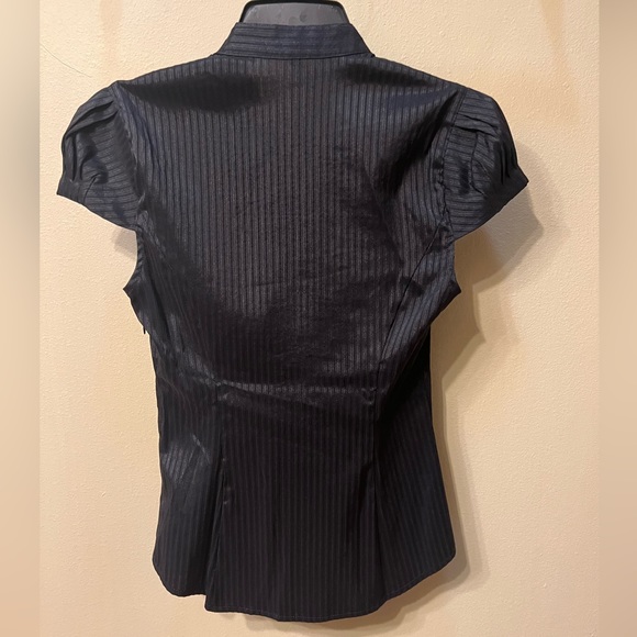 Express Blouse Black Pleated Striped NWT XS - Picture 5 of 5